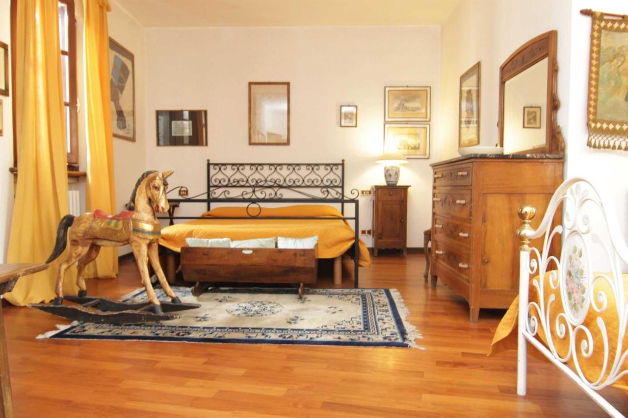 L'Arrocco Bed And Breakfast Марина-ді-Каррара Екстер'єр фото